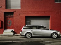 Volvo V50 photo